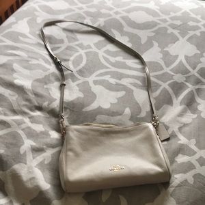 Coach cross body bag. Great condition. Authentic.